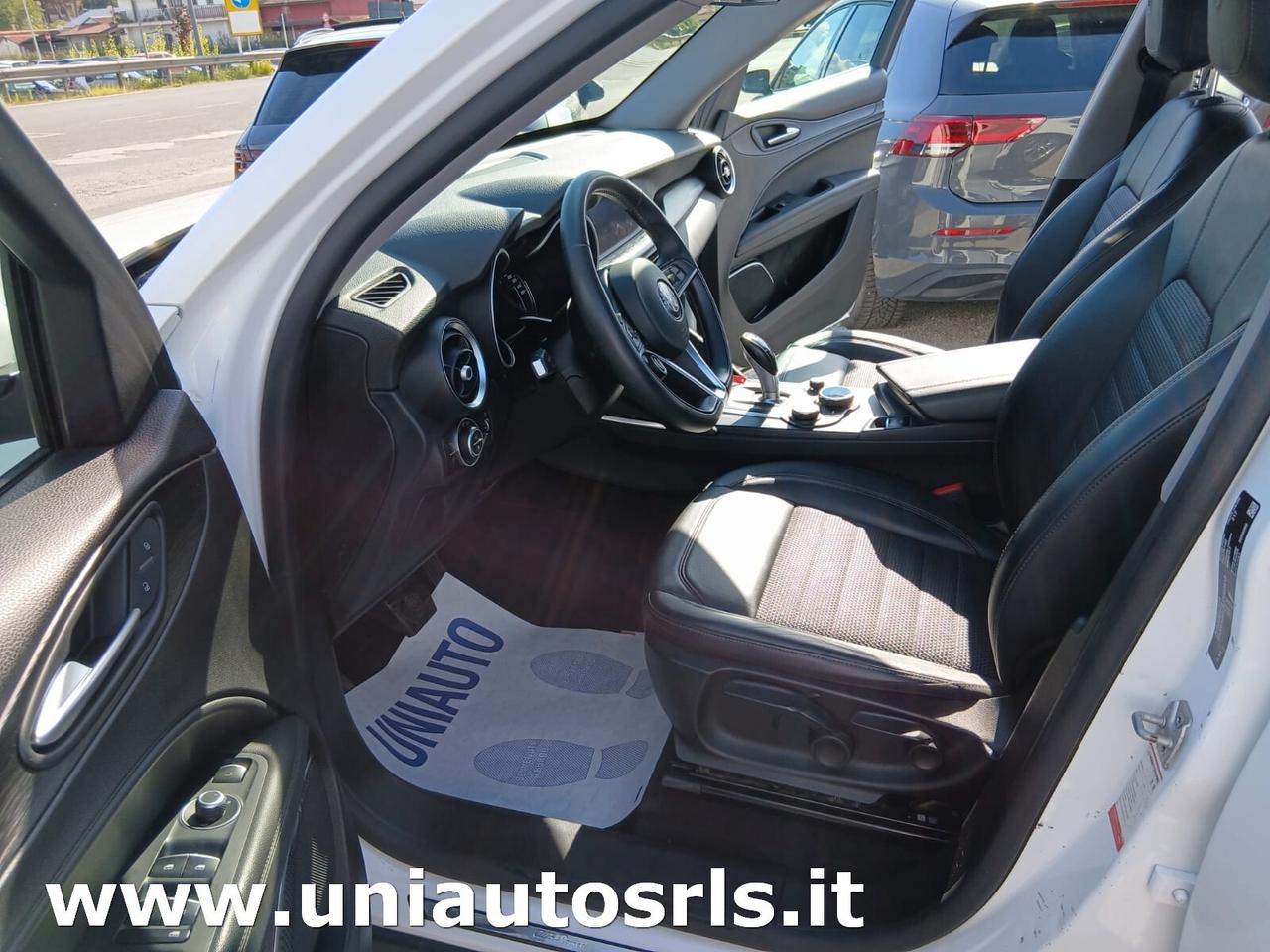 Alfa Romeo Stelvio 2.2 Turbodiesel 150 CV AT8 RWD Super