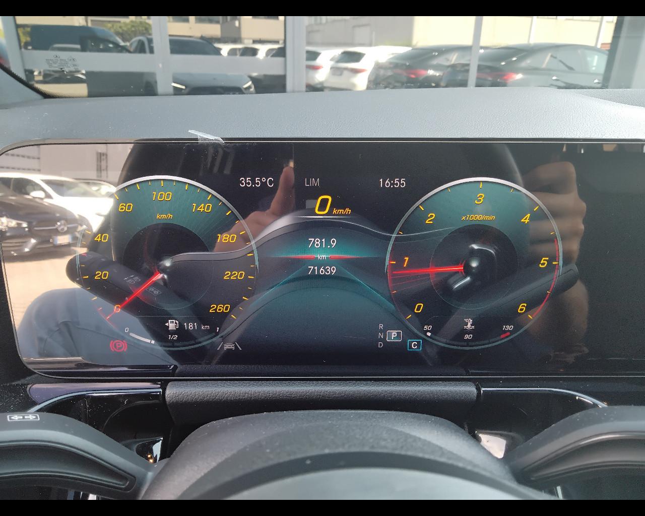 Mercedes-Benz GLA-H247 2020 - GLA 200 d Premium auto