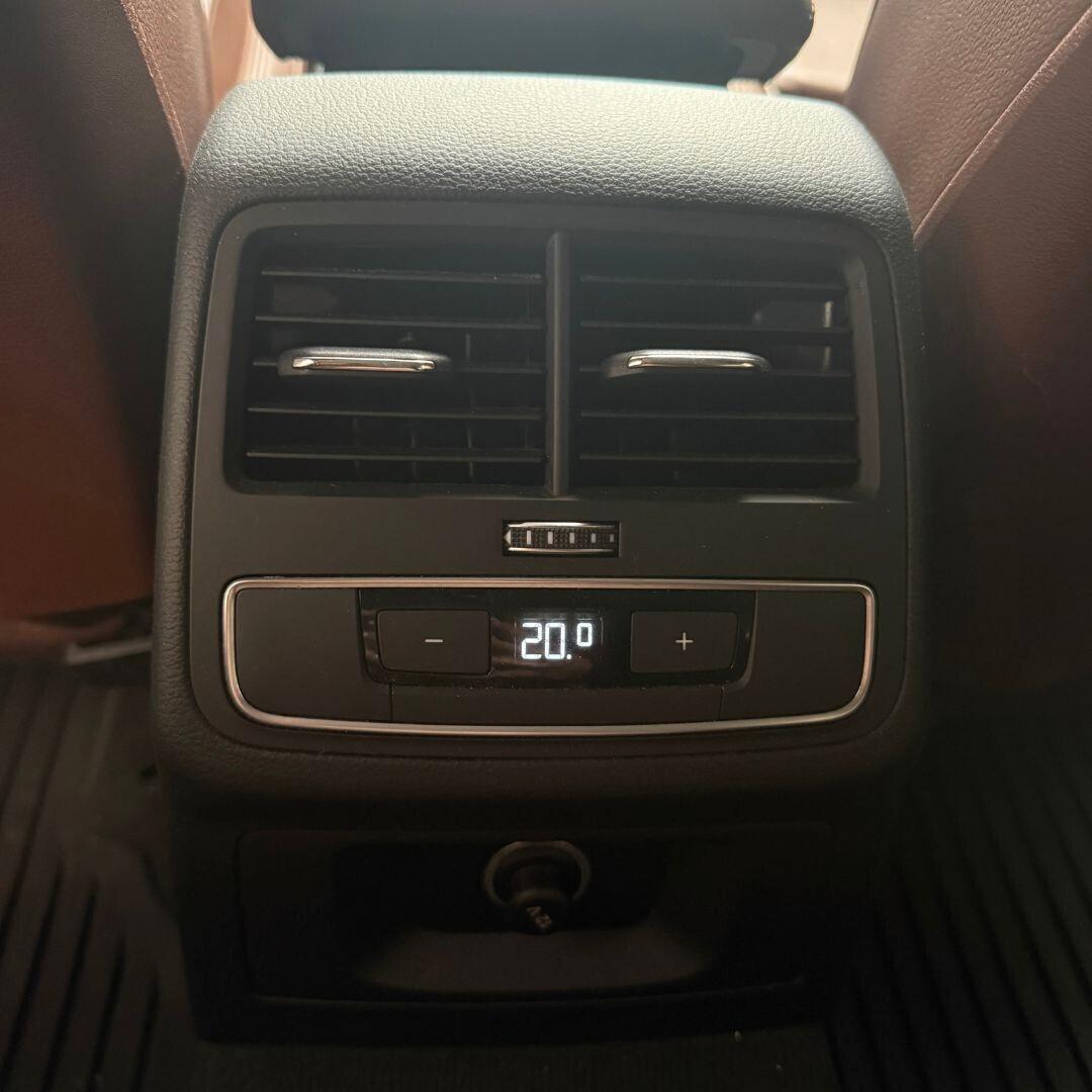 Audi A4 Avant 40 g-tron S tronic *METANO*