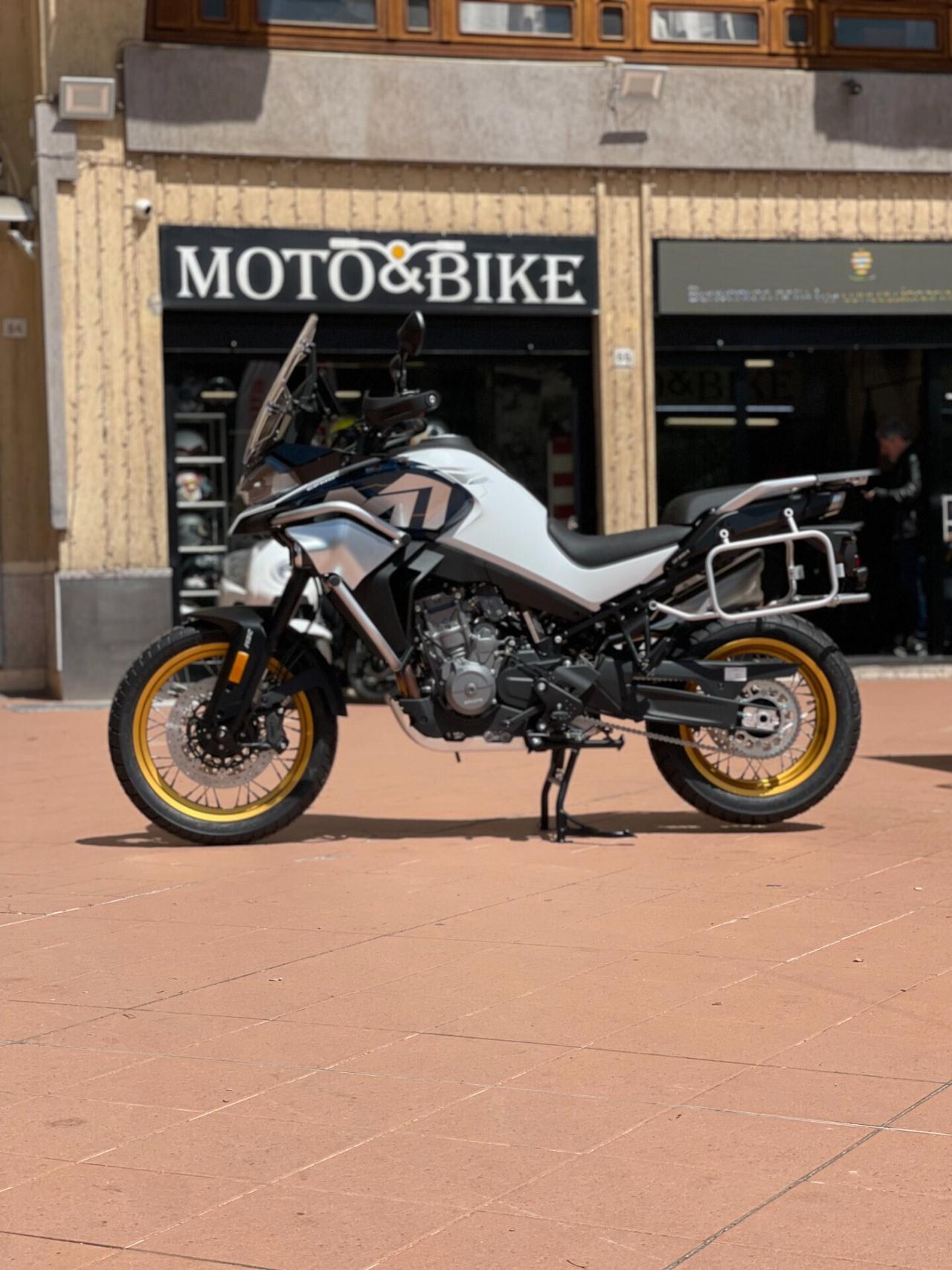 CFMOTO 800MT EXPLORE