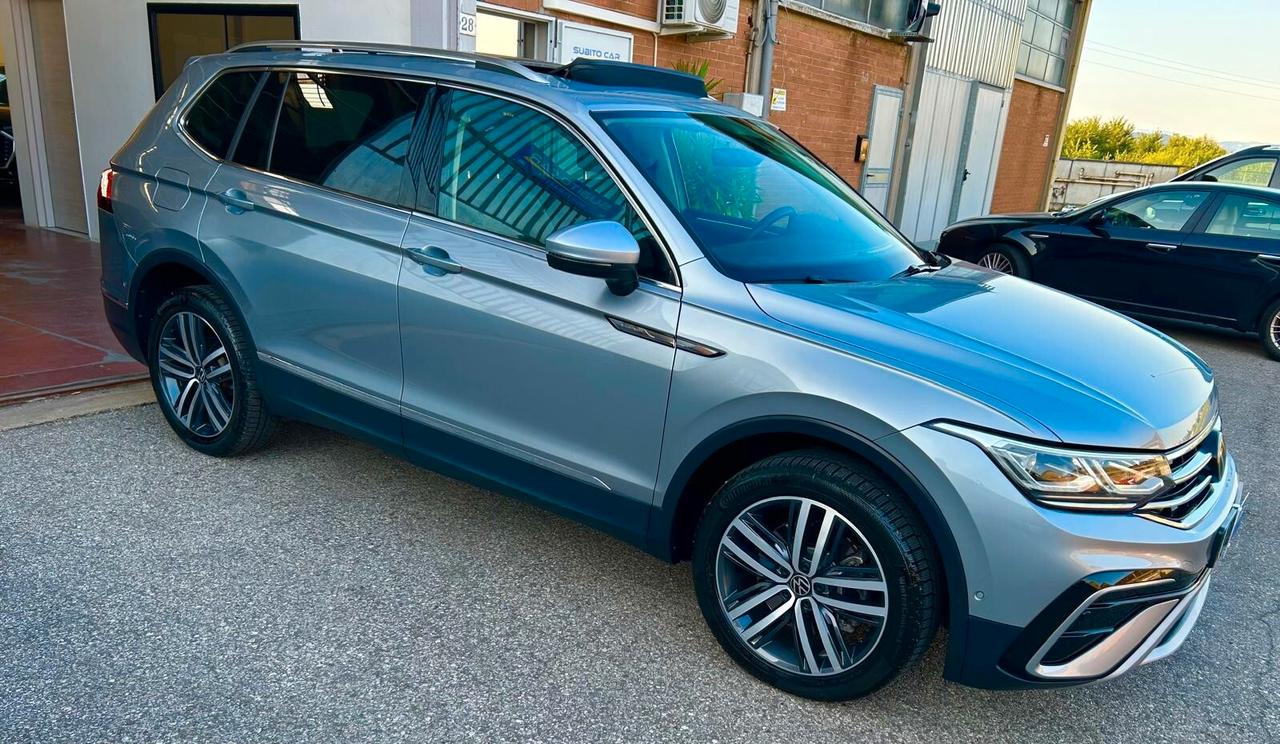 Volkswagen Tiguan Allspace Tiguan Allspace 2.0 TDI 200 CV SCR DSG 4MOTION 7 posti TETTO APRIBILE