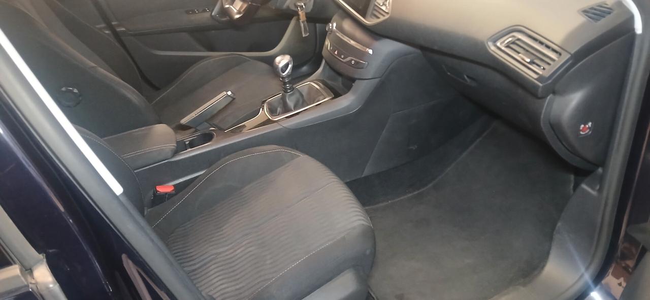 Peugeot 308 1.6 hdi s.w. neopatentati