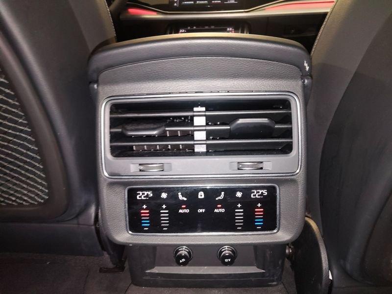 Audi Q8 Q8 3.0 tdi mhev S line edition quattro 286cv tiptronic