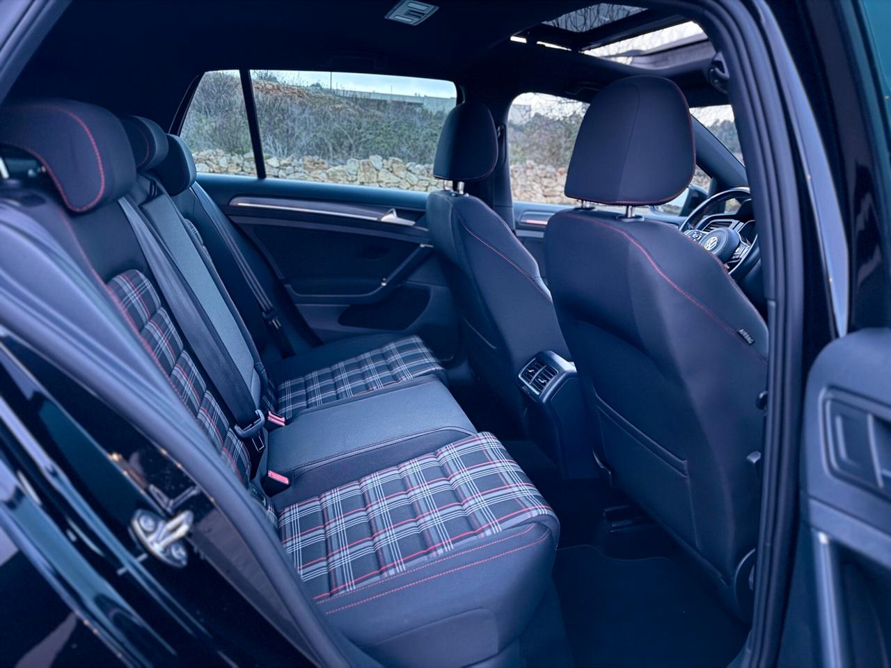 Volkswagen Golf 7.5 GTI Performance 245 CV TETTO*DSG*FULL