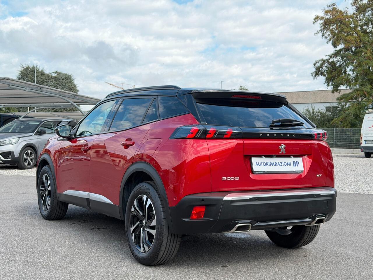 Peugeot 2008 PureTech 130 S&S EAT8 GT