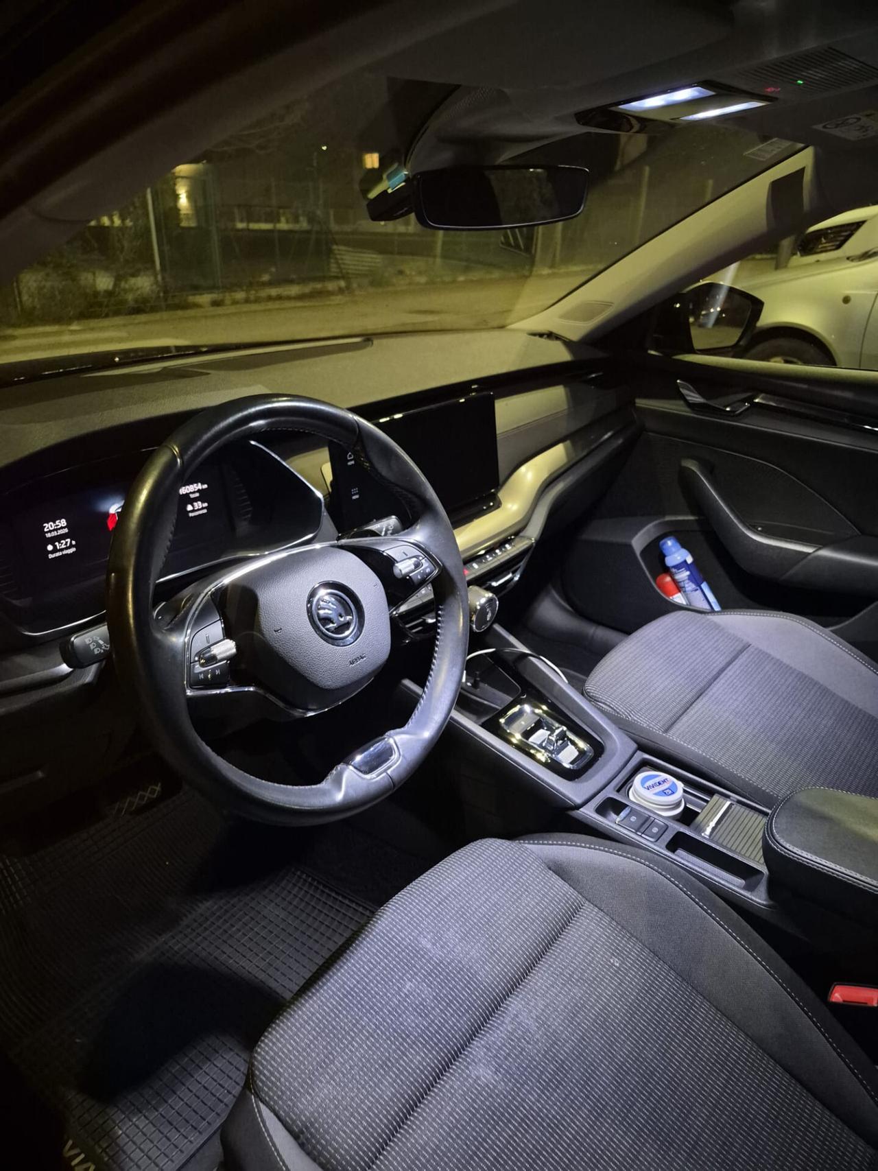 Skoda Octavia 2.0 TDI EVO SCR DSG Wagon Executive