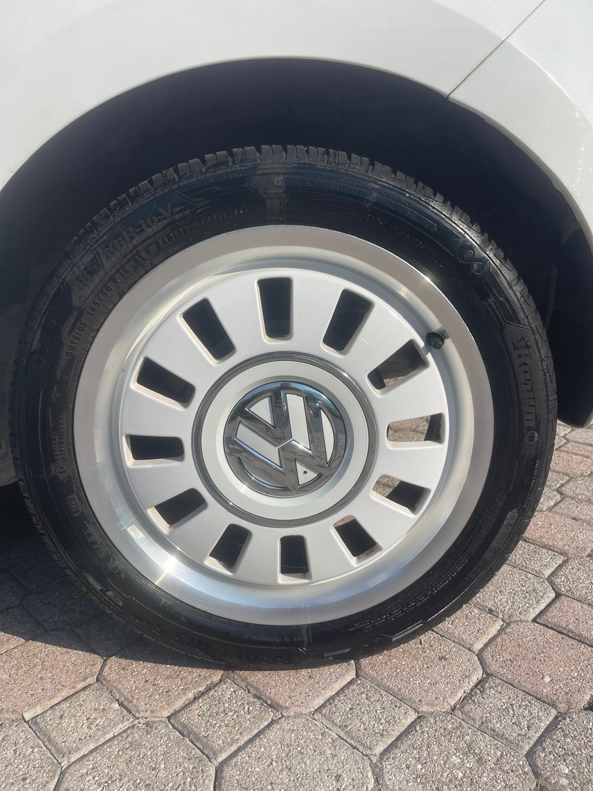 Volkswagen up! 1.0 75 CV 3p. high