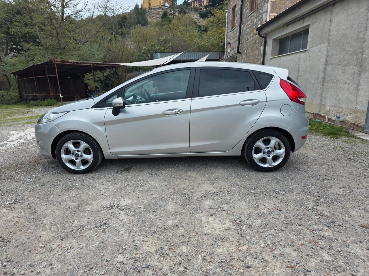 Ford Fiesta 1.2 82 CV 5 porte Titanium
