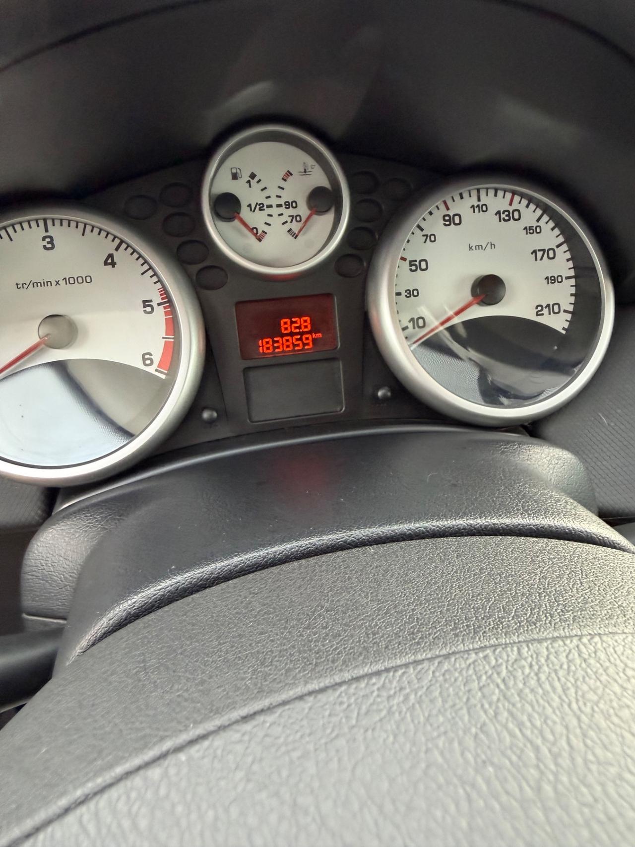 Peugeot 207 1.4 HDi 70CV 5p. X Line