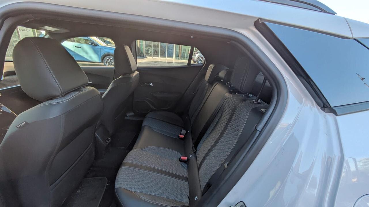 Peugeot 2008 MOTORIZZAZIONE DIESEL BlueHDi 130 S&S EAT8 Allure