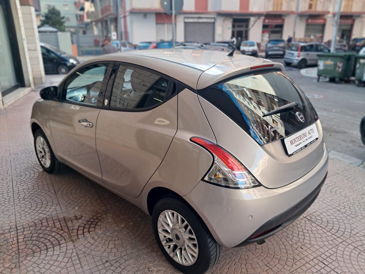 LANCIA YPSILON 900 METANO-NEOPATENTATI-Euro5250