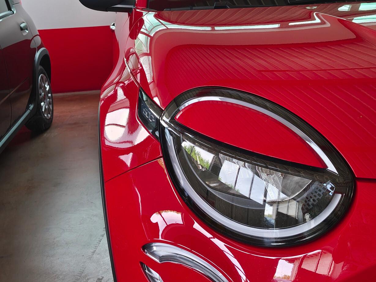 Fiat 600 Hybrid 136 CV DCT MHEV La Prima