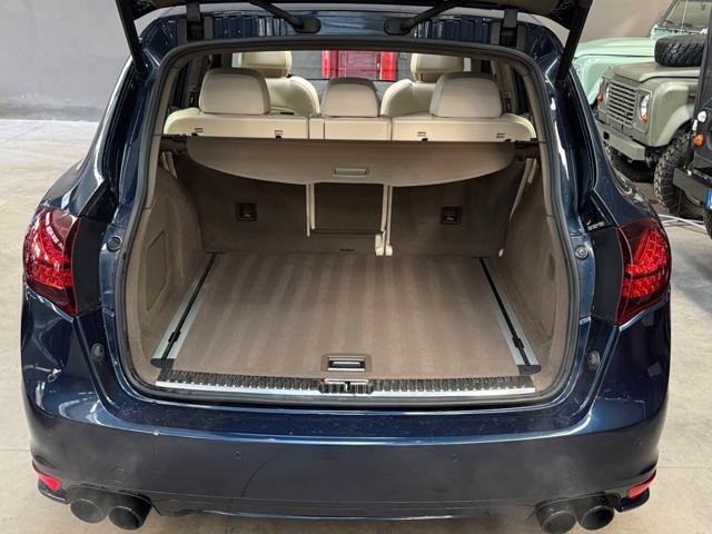PORSCHE Cayenne 4.8 GTS