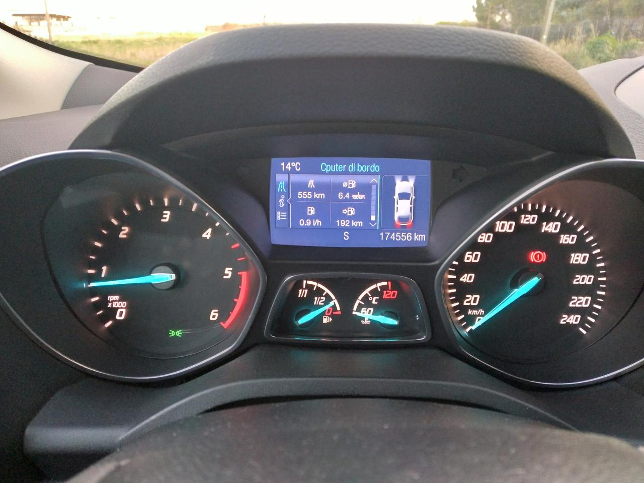 Ford Kuga 2.0 TDCI 140 CV 2WD Titanium