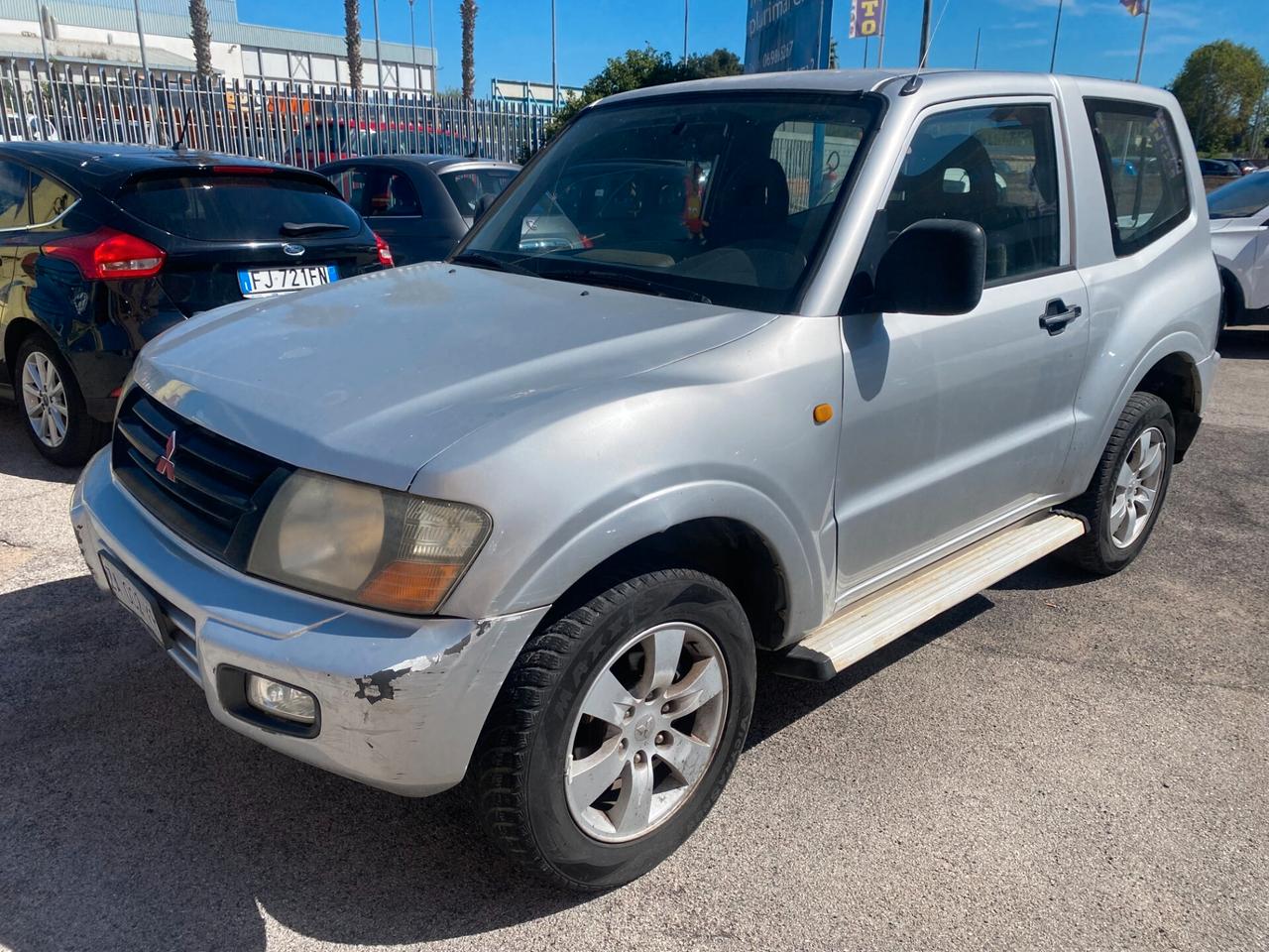 2000 Mitsubishi Pajero 2.5 TDI 3p. GL