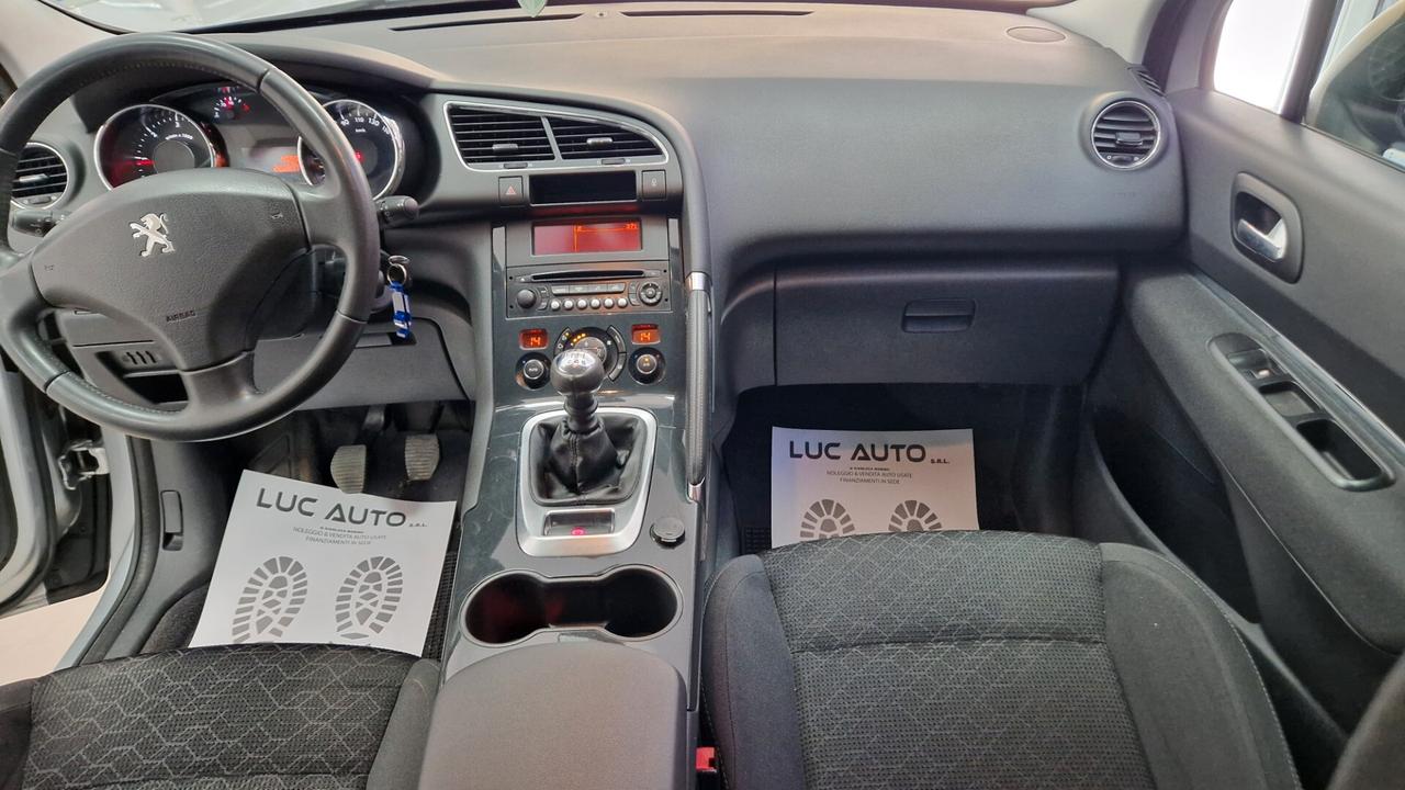 Peugeot 3008 1.6 HDi 115CV Allure