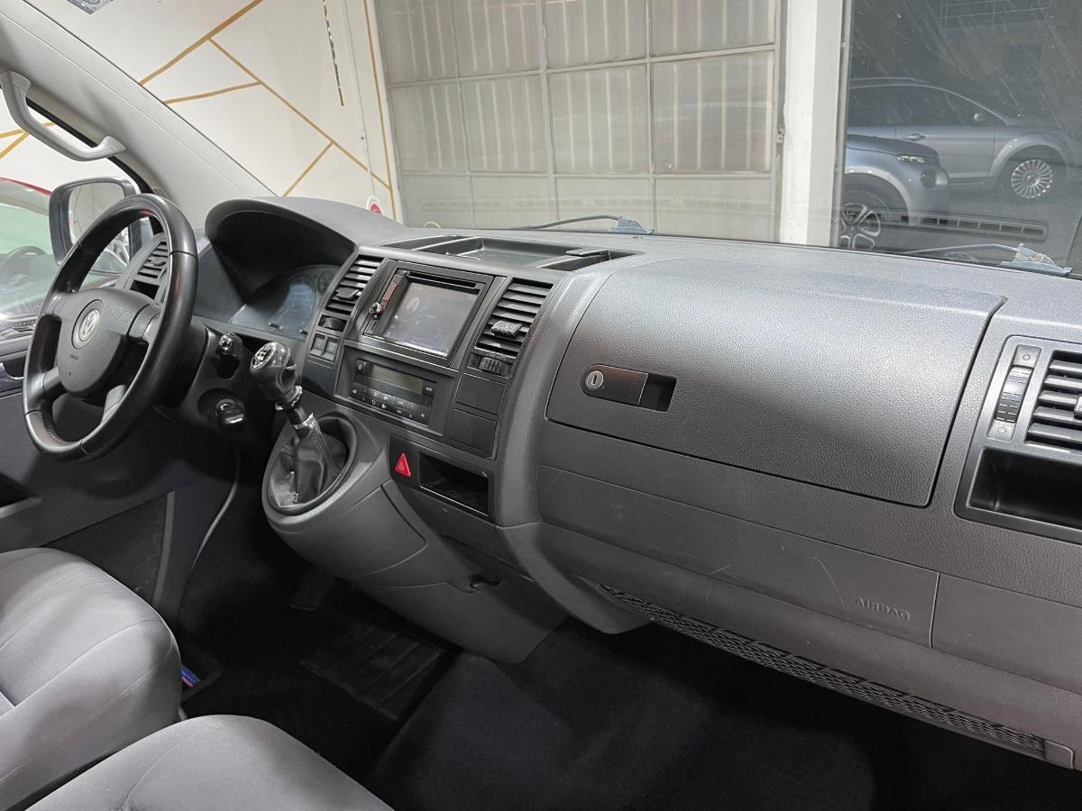 VOLKSWAGEN - T5 Caravelle 2.5 TDI 9 posti