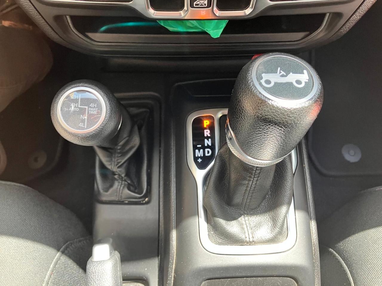 Jeep Wrangler Unlimited 2.2 Mjt II Sahara uff ITA cert
