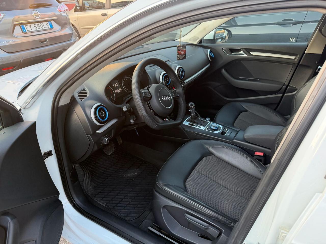 Audi A3 1.6 TDI clean diesel S tronic Young