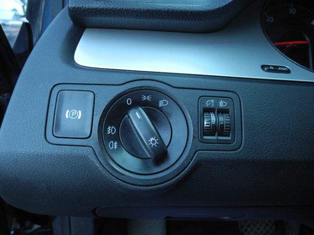 VOLKSWAGEN Passat Variant 2.0 TDI DPF DSG Highline -Ok NEOPAT.- UniPROPRIET.