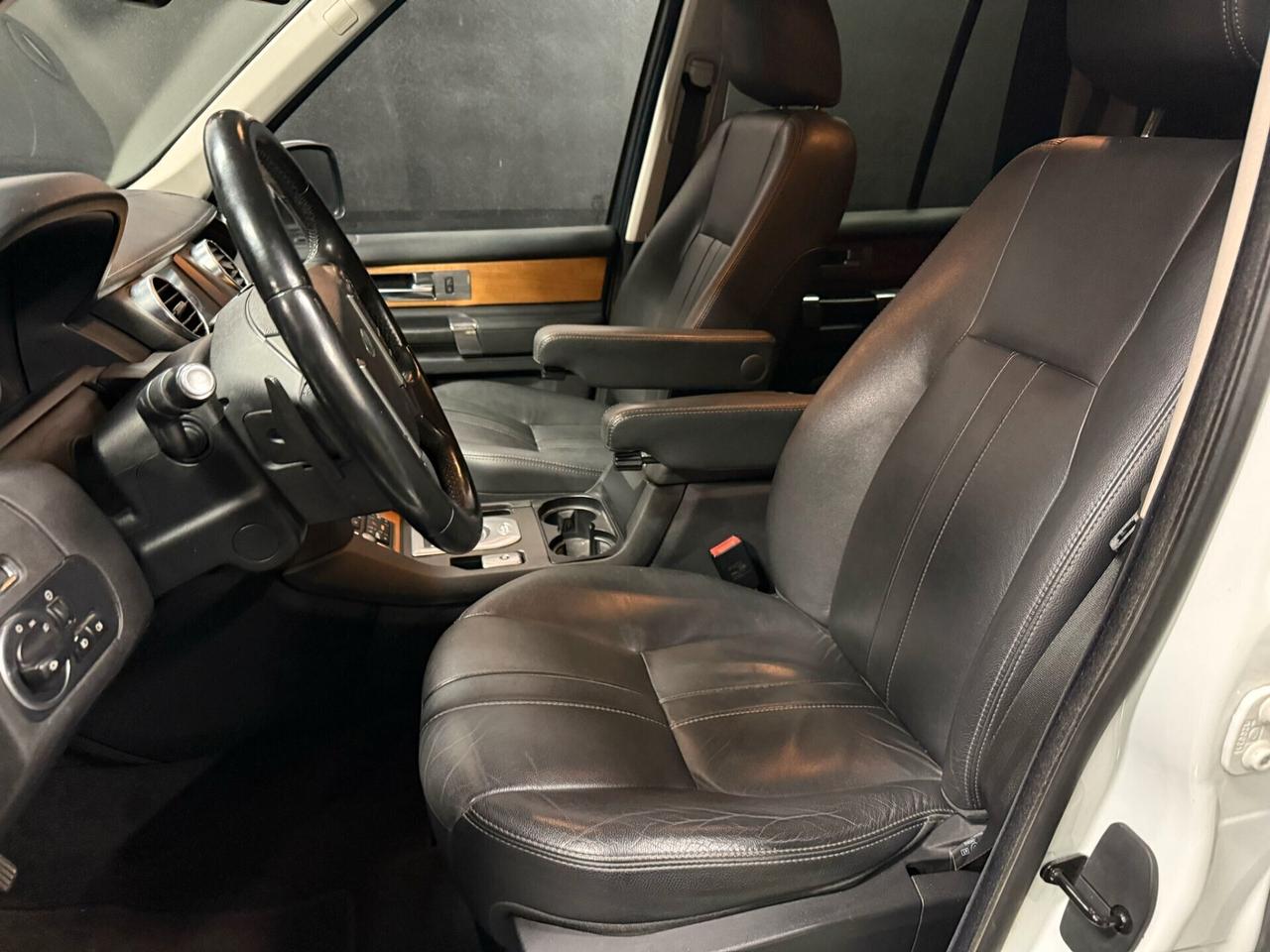 Land Rover Discovery 4 3.0 SDV6 HSE 7 posti