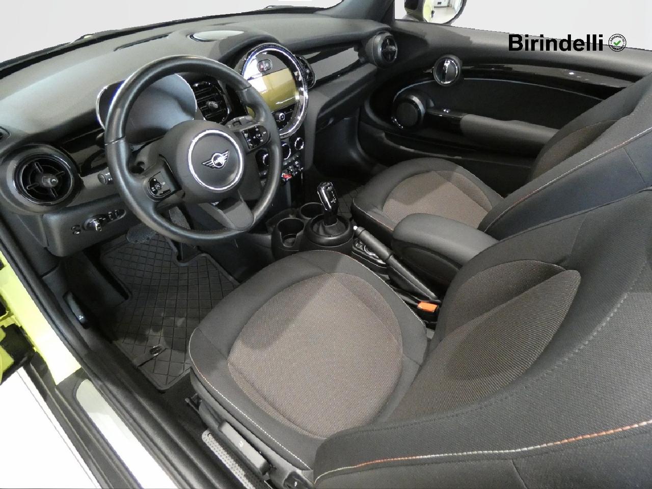 MINI Mini Cabrio (F57) - Mini 1.5 Cooper Classic Cabrio