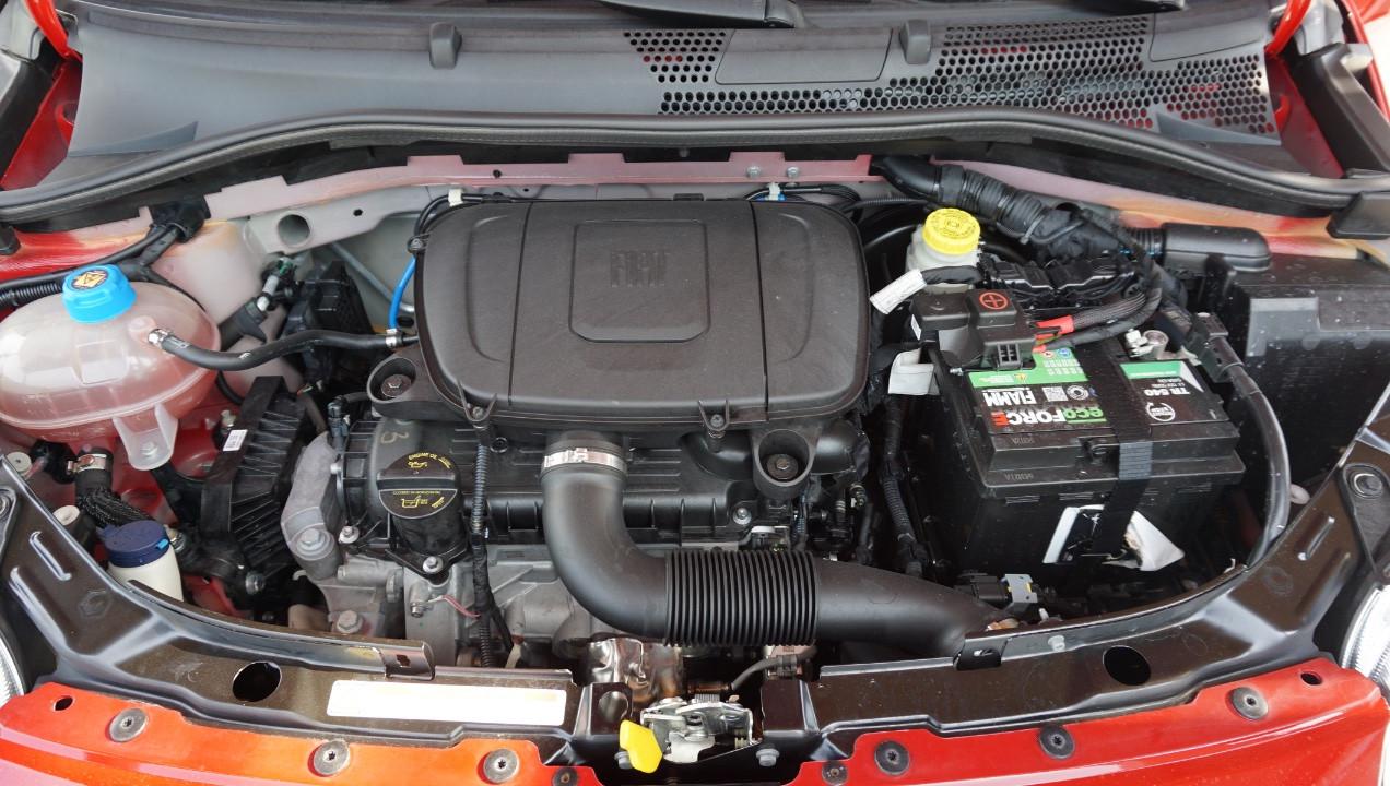 Fiat 500 1.0 hybrid (Red) 70cv