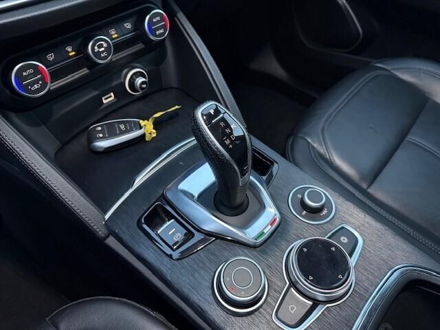 Alfa Romeo Stelvio 2.2 Turbodiesel 160 CV Super