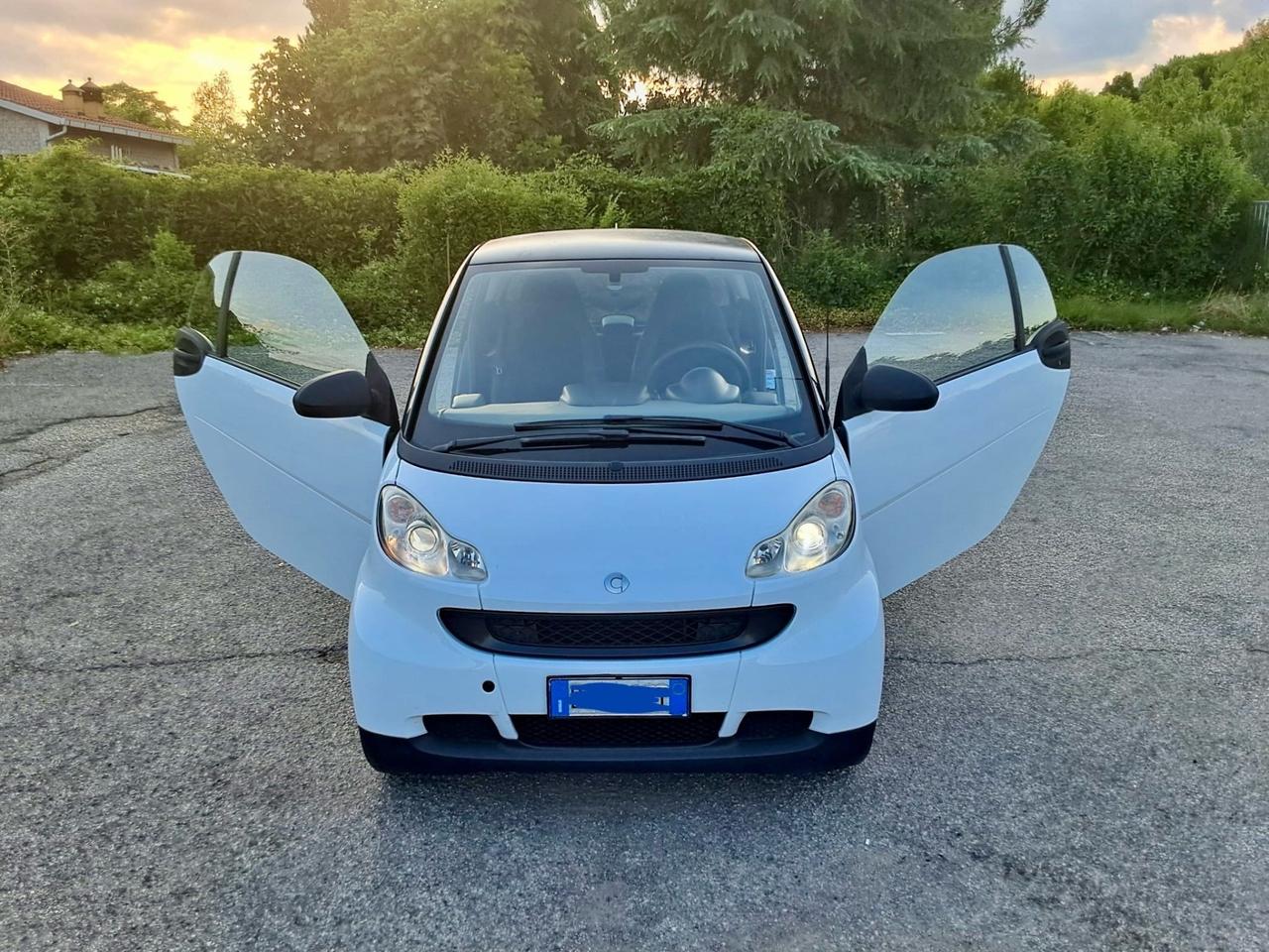 Smart ForTwo 1000 52 kW coupé limited two