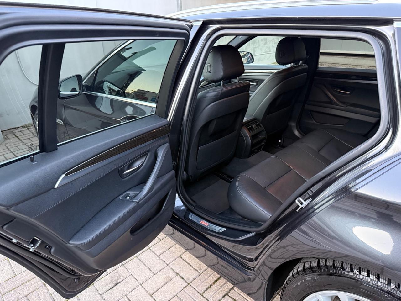 Bmw 520d Touring Luxury - GARANZIA