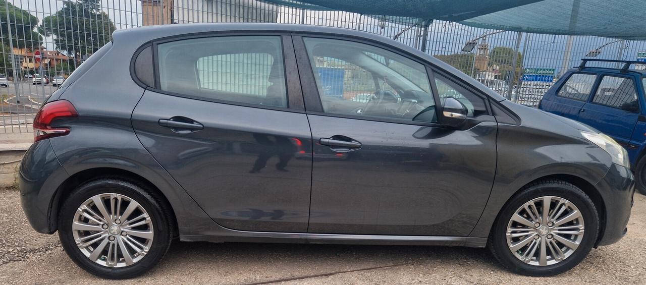 Peugeot 208 82CV 5 porte Access NEOPATENTATI