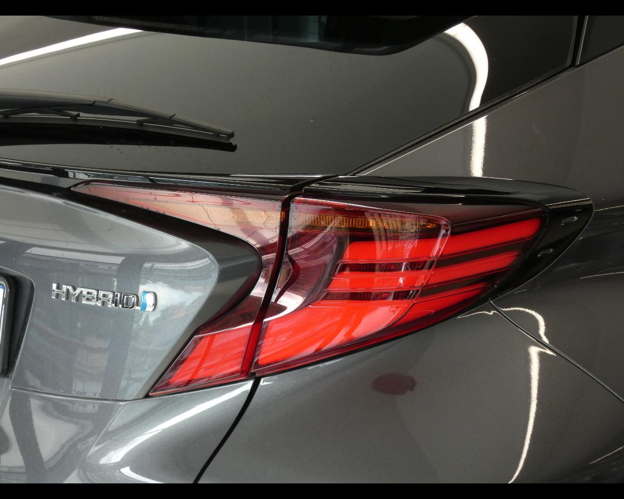 TOYOTA C-HR (2016-2023) - C-HR 1.8 Hybrid E-CVT Lounge