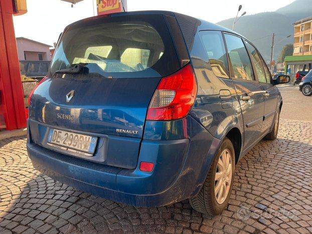 Renault Scenic Grand Scnic 1.9 dCi/130CV Luxe