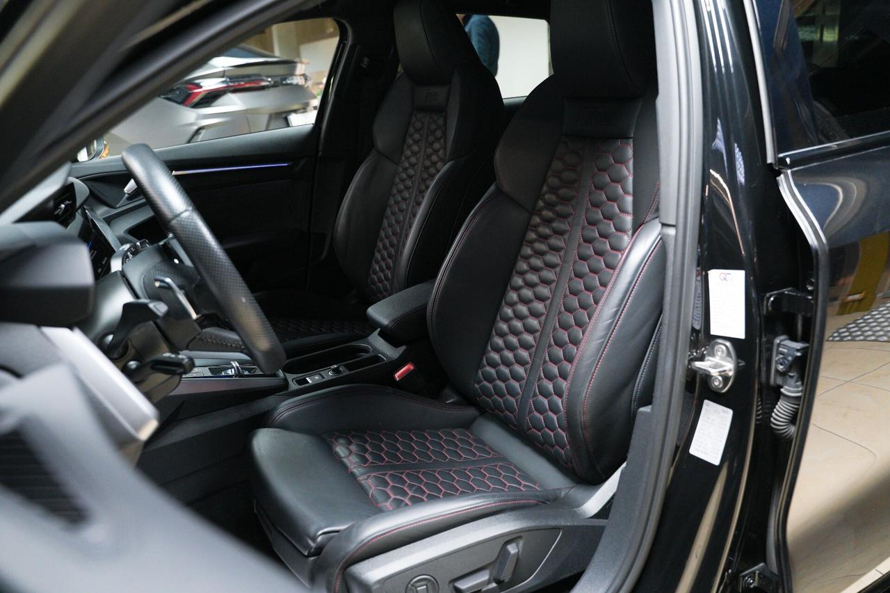 Audi A3 RS 3 SPB TFSI quattro S tronic