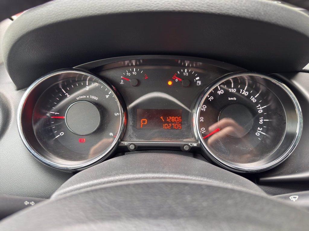 PEUGEOT 3008 1.6 bluehdi active s&s 120cv eat6 del 2016