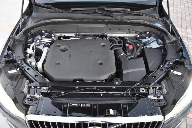 VOLVO XC60 B4 (d) Geartronic Inscription