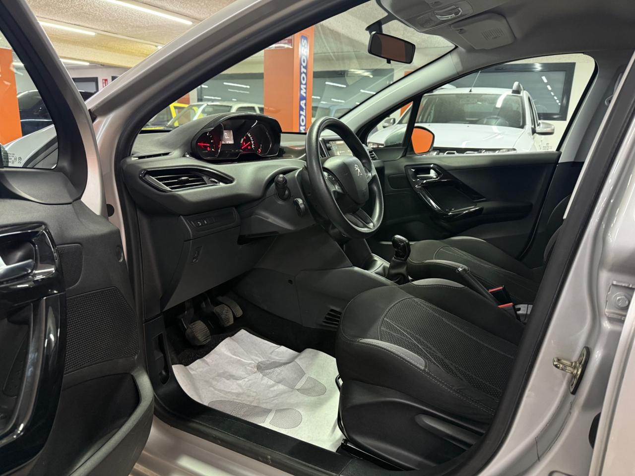 Peugeot 208 1.4 HDi 68 CV 5 porte Active