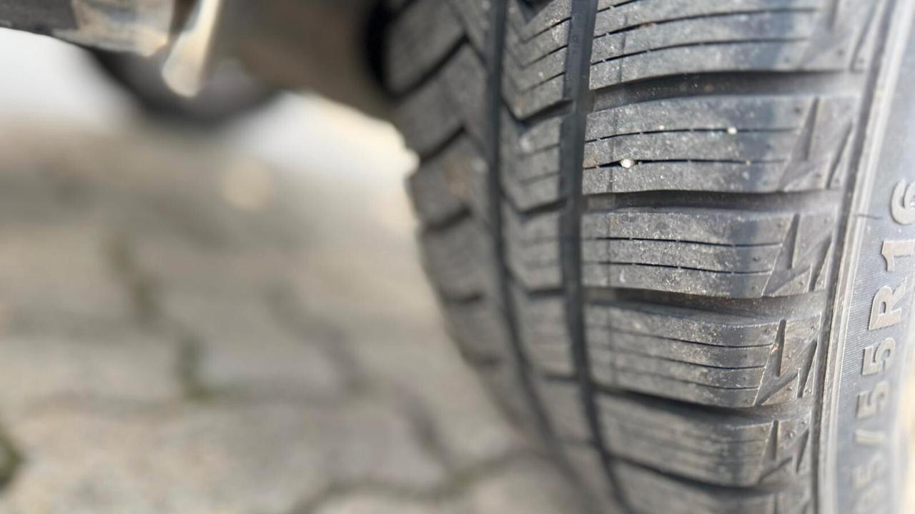 Opel Corsa 1.2 BENZINA 2011 NEOP.