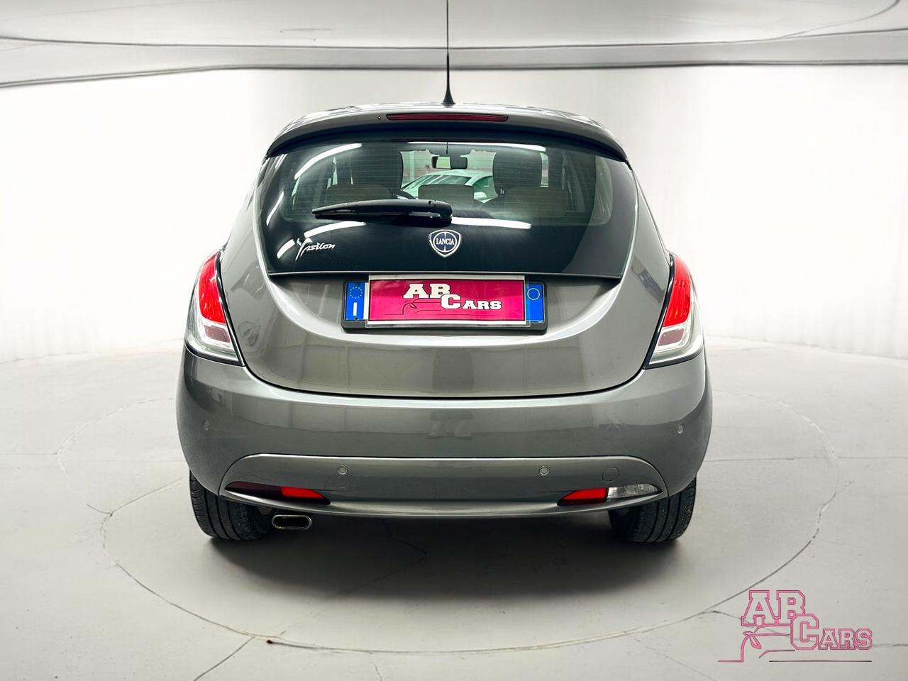 Lancia Ypsilon 1.2 69 CV 5 porte GPL Ecochic Silver