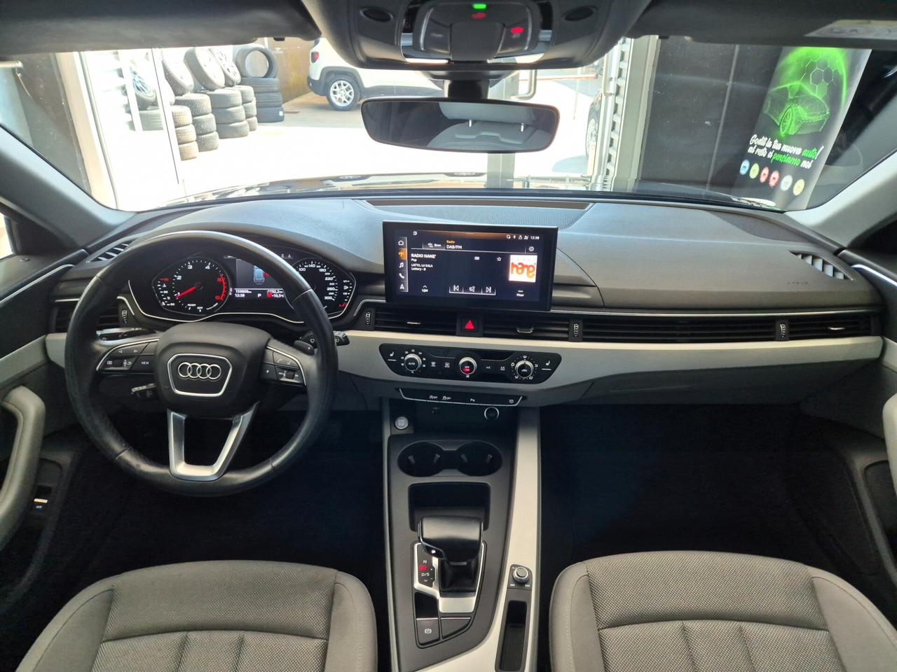 Audi A4 30 TDI/136 CV S tronic Business Advanced