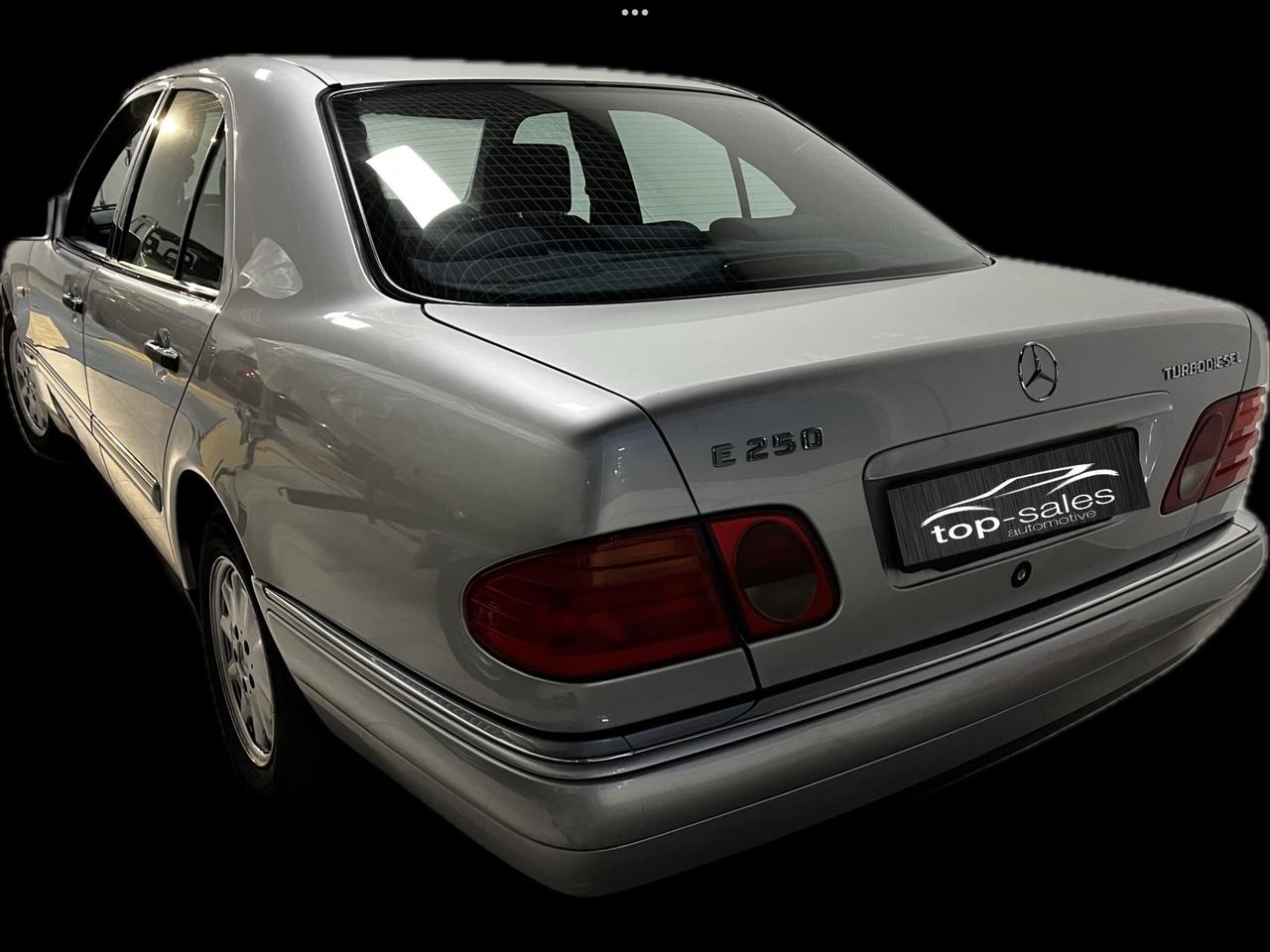 Mercedes-benz E 250 turbodiesel cat Elegance Perfetta