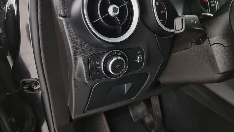 Alfa Romeo Stelvio 2.2 Turbodiesel 190 CV AT8 Q4 Business