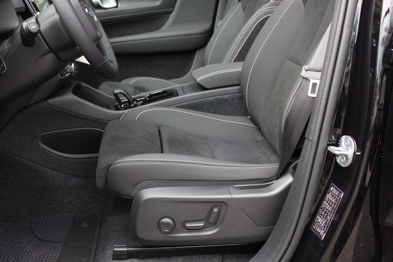 Volvo XC40 SINGLE MOTOR EXTENDED RANGE ULTIMATE RWD
