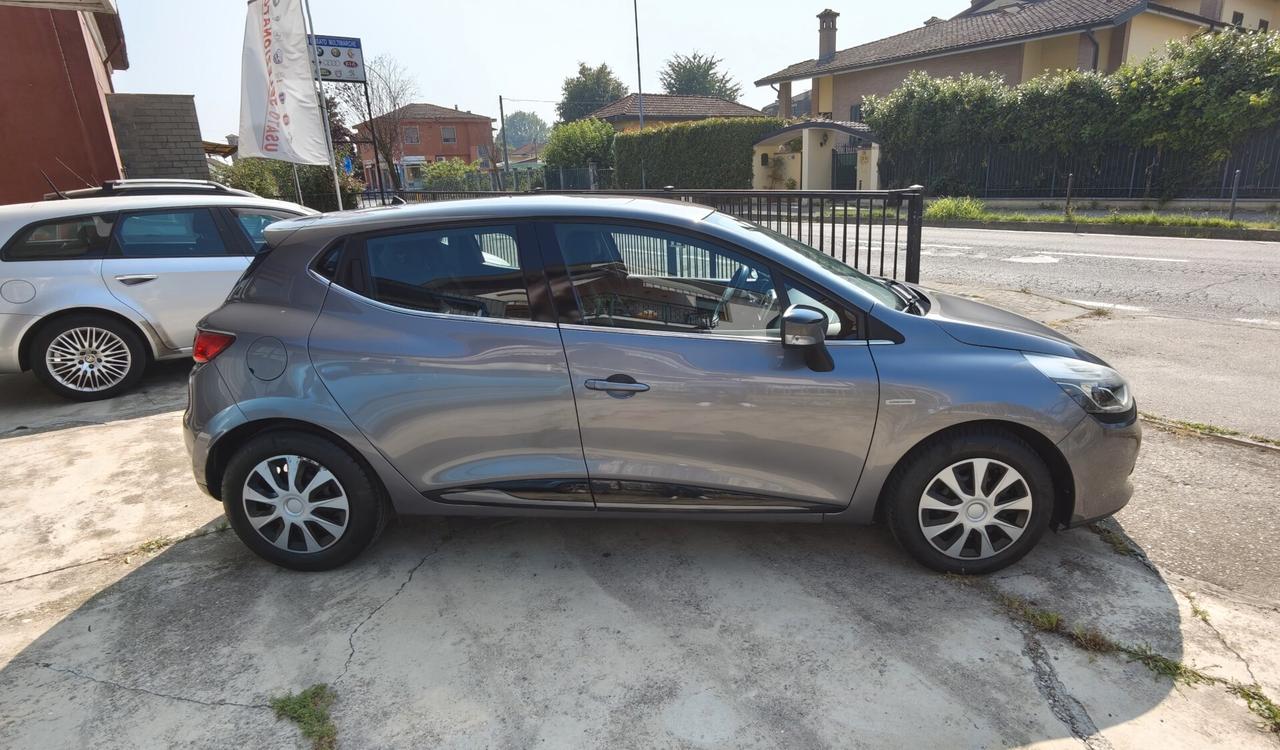 Renault Clio 1.2 75CV GPL 5 porte Costume National
