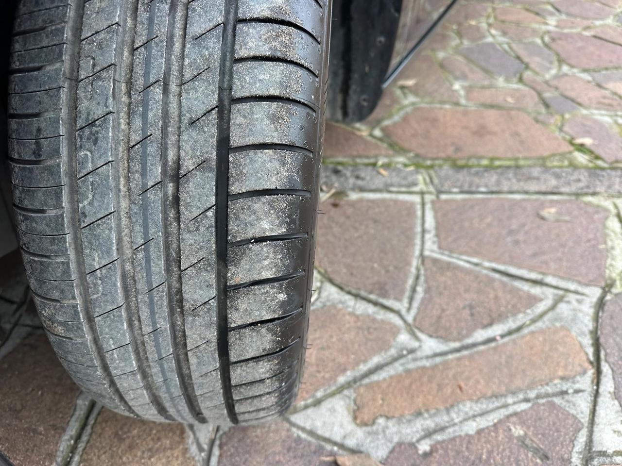 Volkswagen Golf 1.6 TDI DPF 5p. Highline