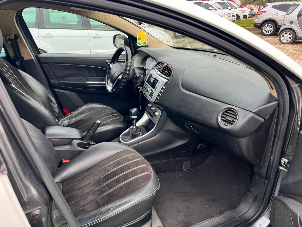 Lancia Delta 1.6 MJT DPF Selectronic Platinum