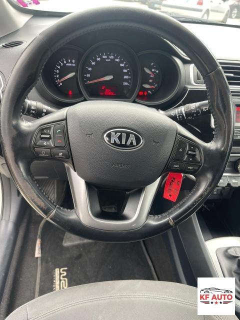 KIA - Rio 5p 1.2 cvvt City E6