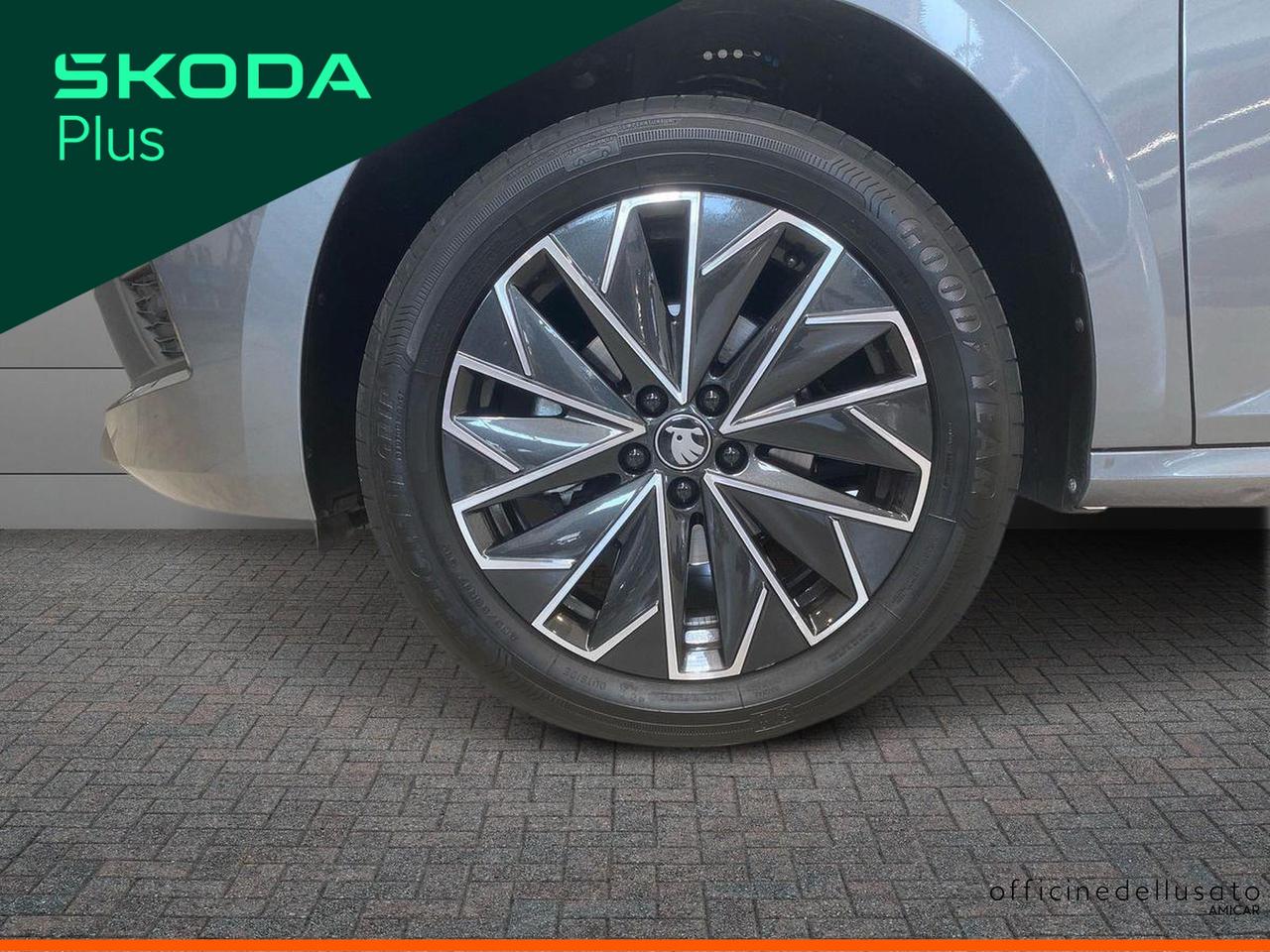 Skoda Kamiq 1.0 tsi 115cv black dots