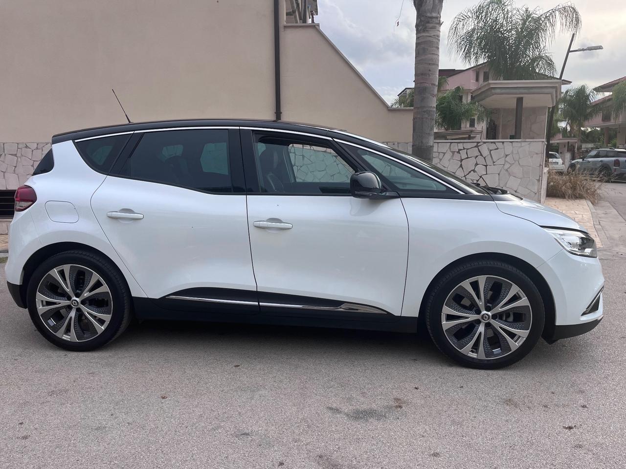 Renault Grand Scenic dCi 8V 110 CV EDC Energy Intens