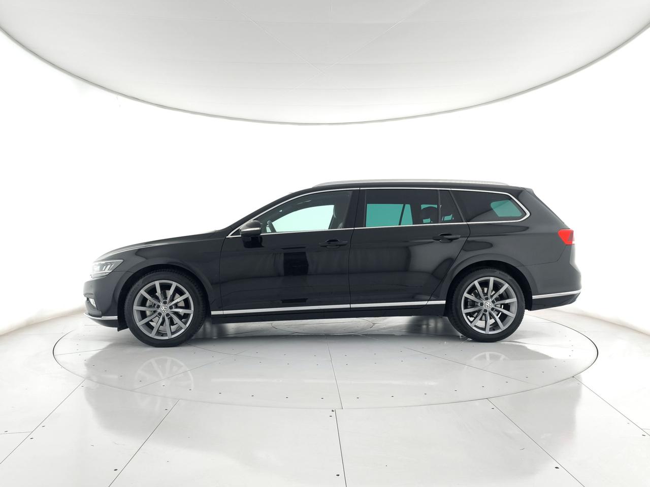 VOLKSWAGEN Passat Variant 2.0 tdi Executive 150cv dsg PELLE+ACC+APP CONNECT